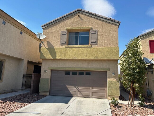 Primary Photo - SOUTHWEST LAS VEGAS PROEPRTY WITH 3 BED, 3...