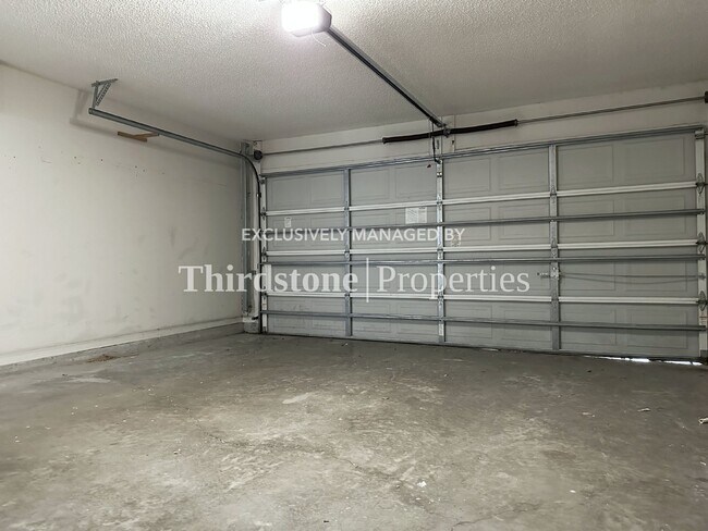 Building Photo - 1051 Moosehead Dr