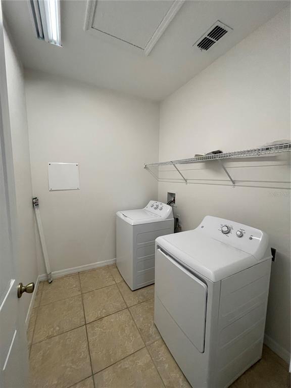 Building Photo - 2269 Waukegan Dr