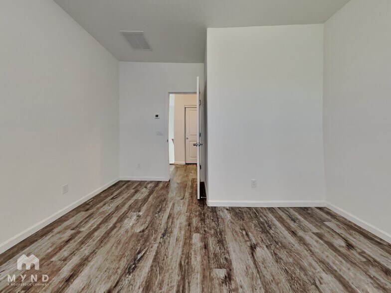 Building Photo - 22125 N 29th Ave