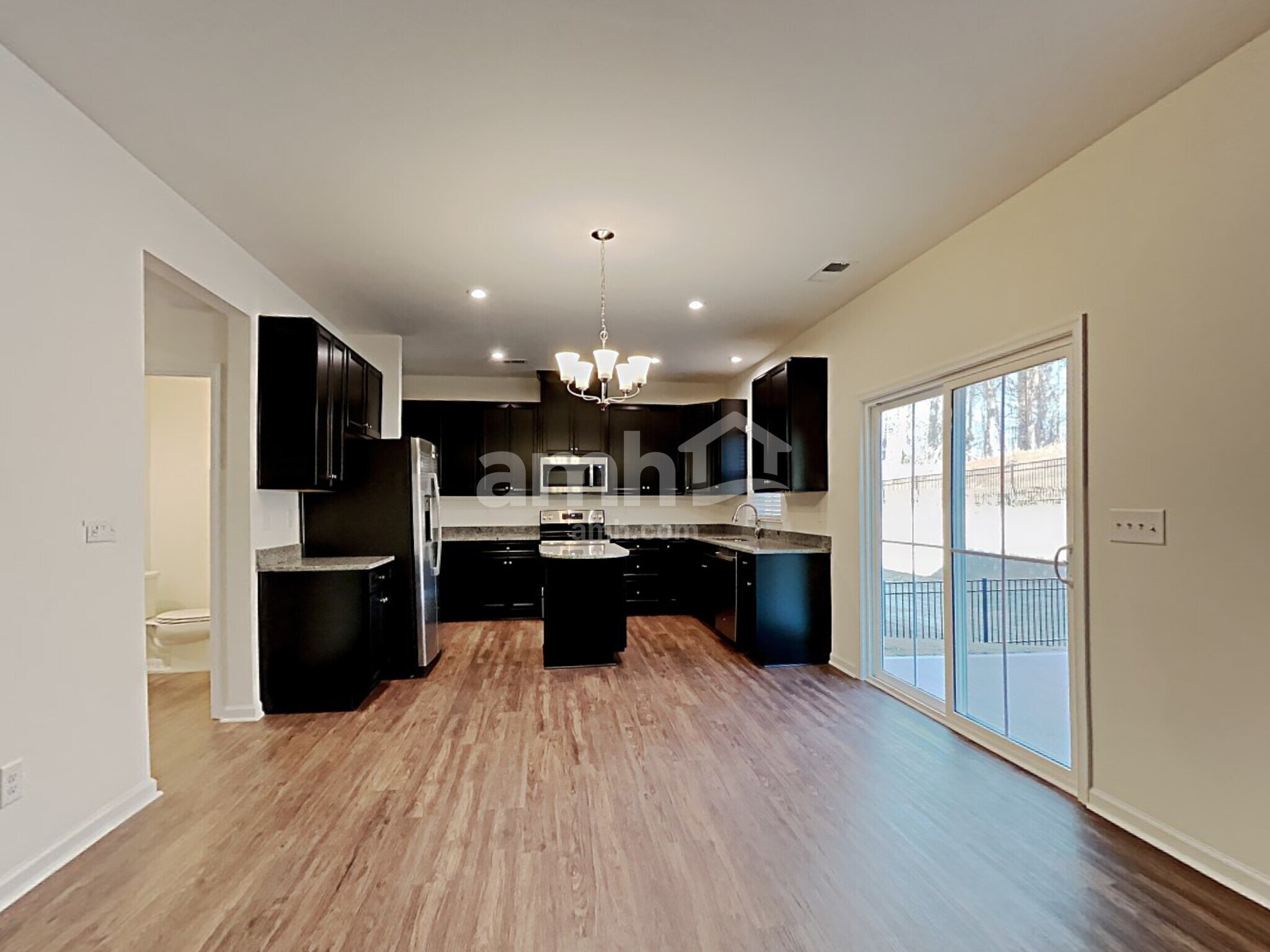 Building Photo - 5062 Twin River Dr