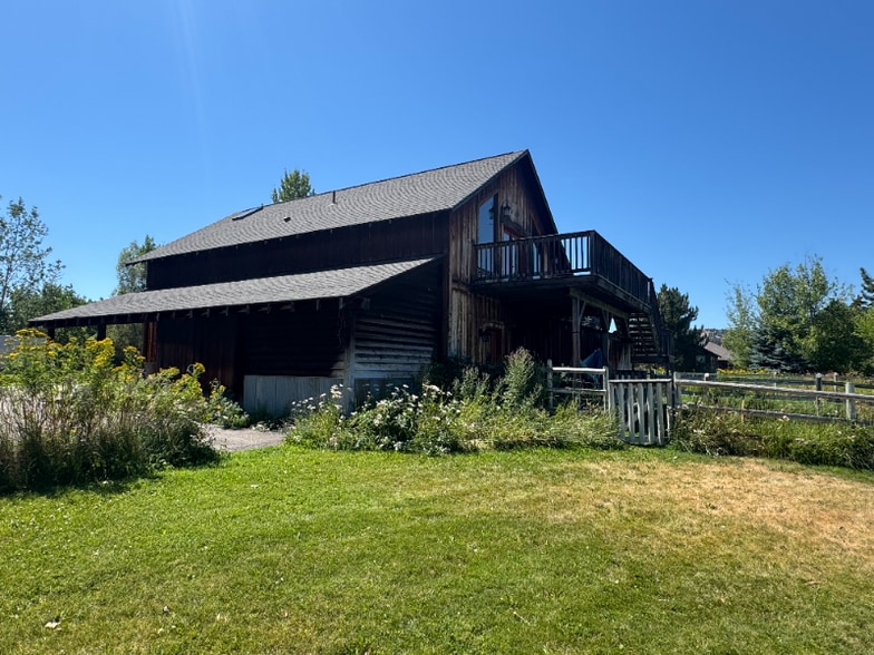 Building Photo - 4944 Hugo Way