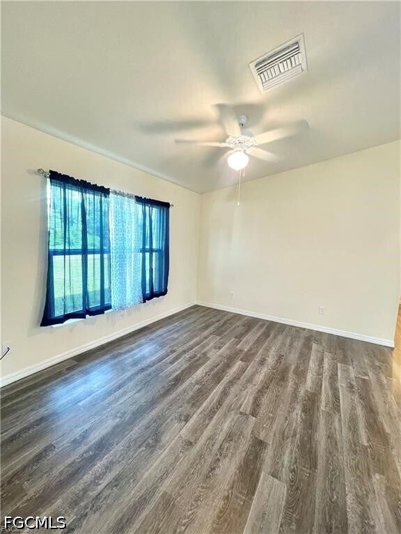 Building Photo - 5029 W Hummingbird Dr