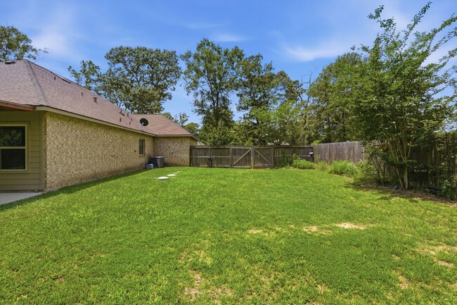 Building Photo - 9217 Silver Back Trail