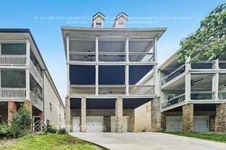 Building Photo - 712 Connally St SE