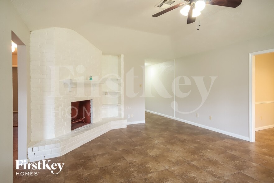 Building Photo - 10411 Cedar Towne Ln