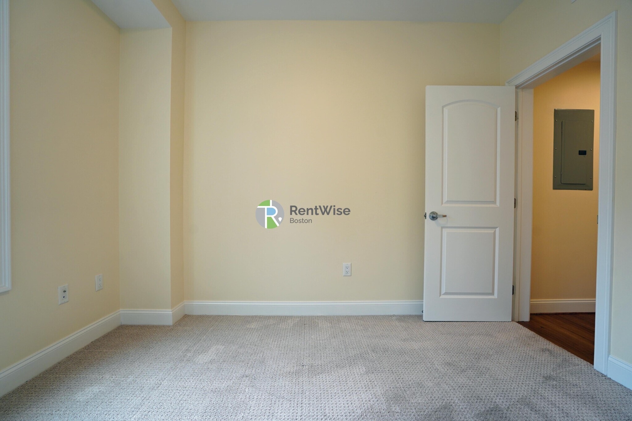 Building Photo - 315 Broadway