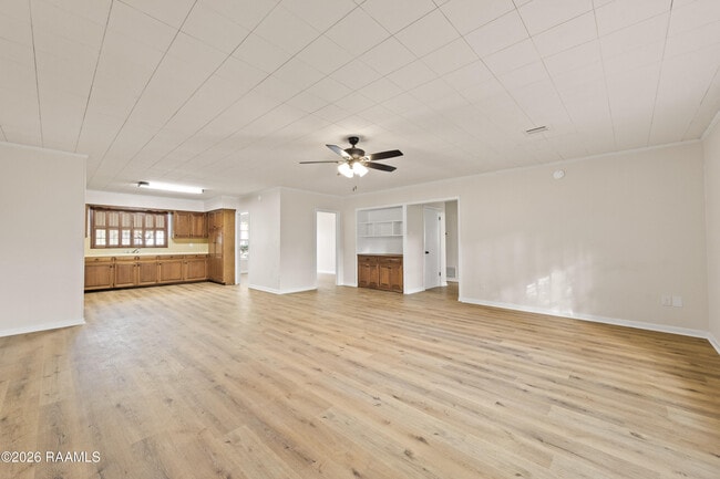 Building Photo - 240 N College Rd