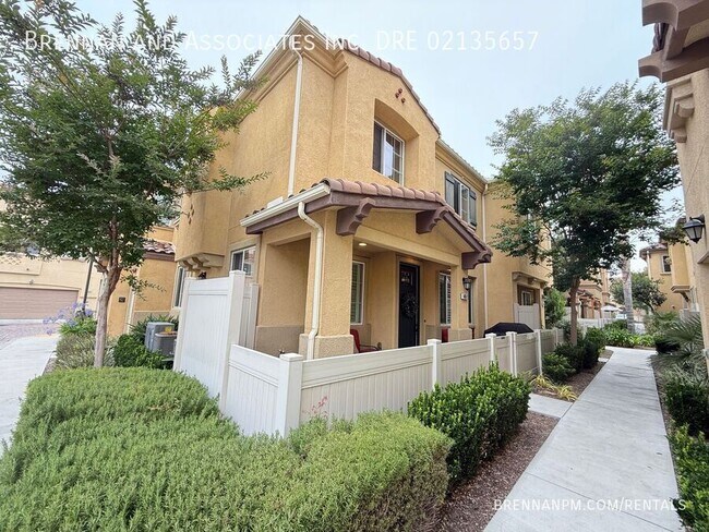 Primary Photo - 1410 Heron St