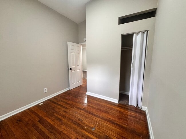 Building Photo - Available for Immediate Move In - 4 Side B...
