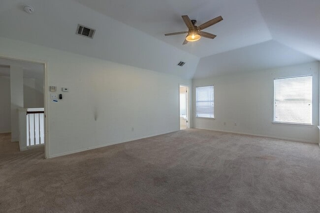 Building Photo - 2308 Sandra Dr