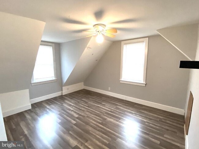 Building Photo - 864 Whitehorse Mercerville Rd