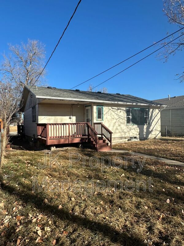 Building Photo - 1012 7th Ave S