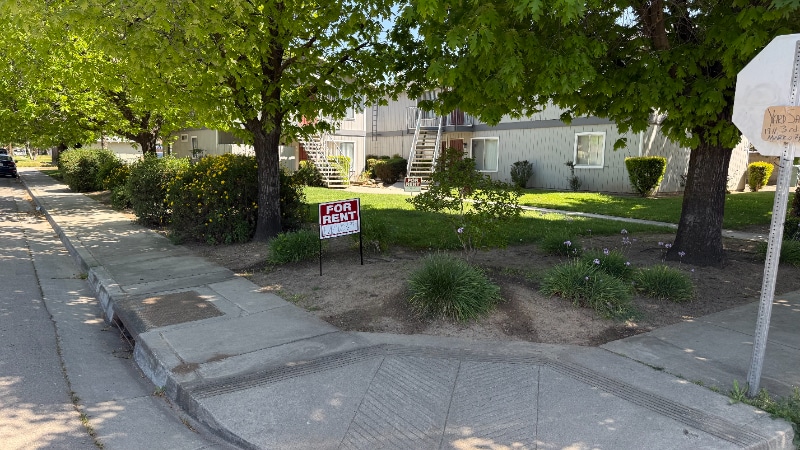 Building Photo - 1875 5th St