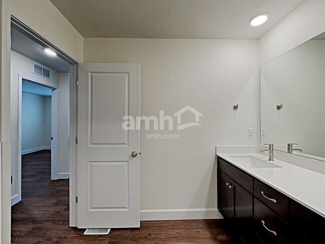 Building Photo - 9401 W Chino St