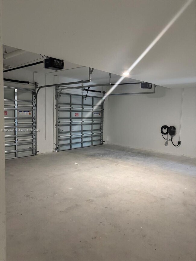 Building Photo - 14585 SW 262nd St