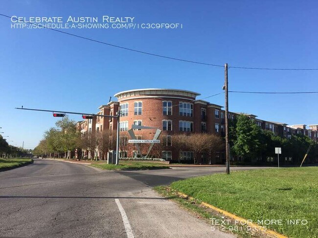 Building Photo - Residences at the Triangle