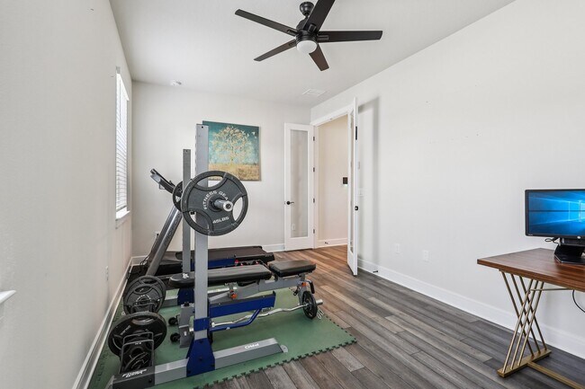 Building Photo - 4103 Meandering Bay Dr