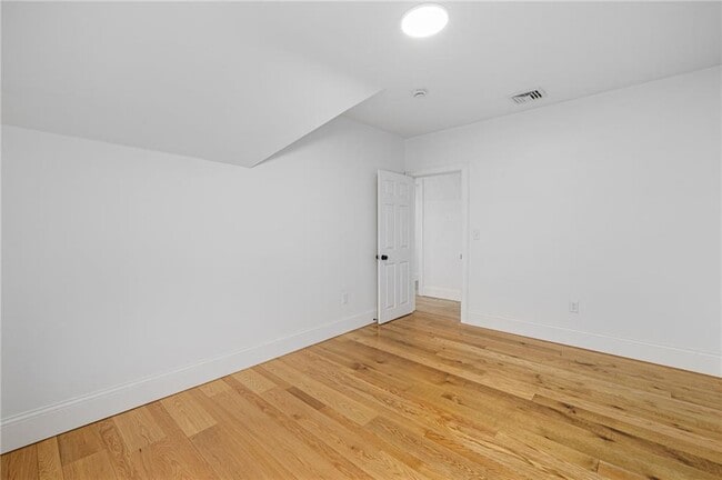 Building Photo - 30 Cypress St