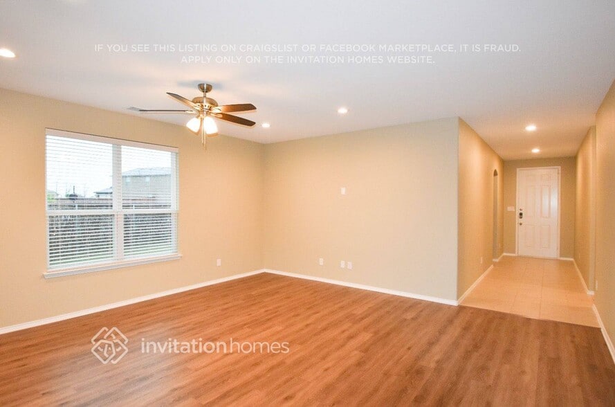 Building Photo - 2106 Slow Stream Dr