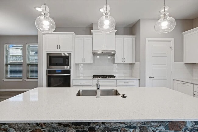 Building Photo - 12405 Iveson Dr