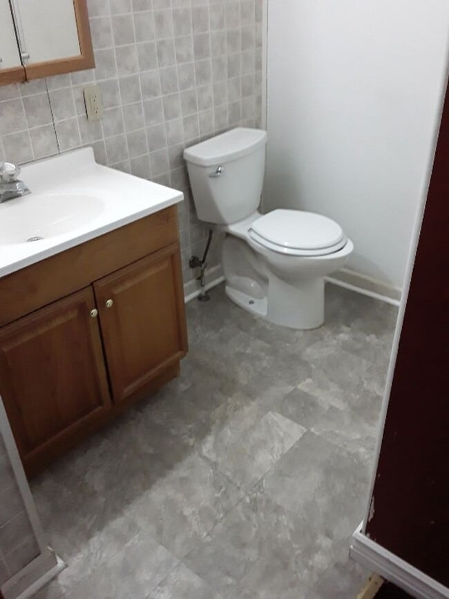 Building Photo - Cozy 3 Bedroom 2 Bath With Bonus Loft