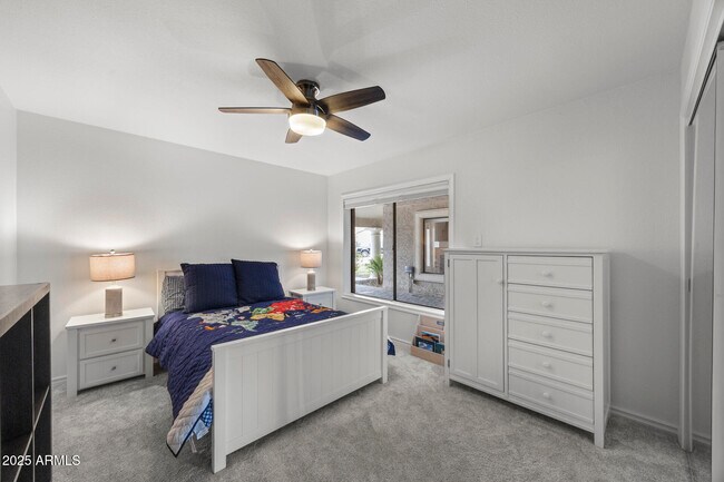 Building Photo - 8649 N Willowrain Ct