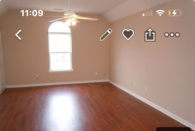 Building Photo - Nice two bedroom with a garage in Murfreesboro by Carter rent to own