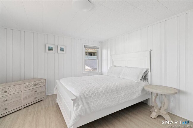 Building Photo - 8 Bel Aire Manor