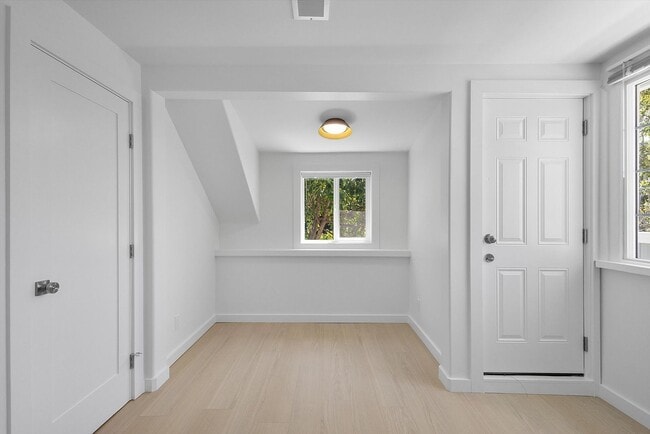 Building Photo - 1531 Lafayette St