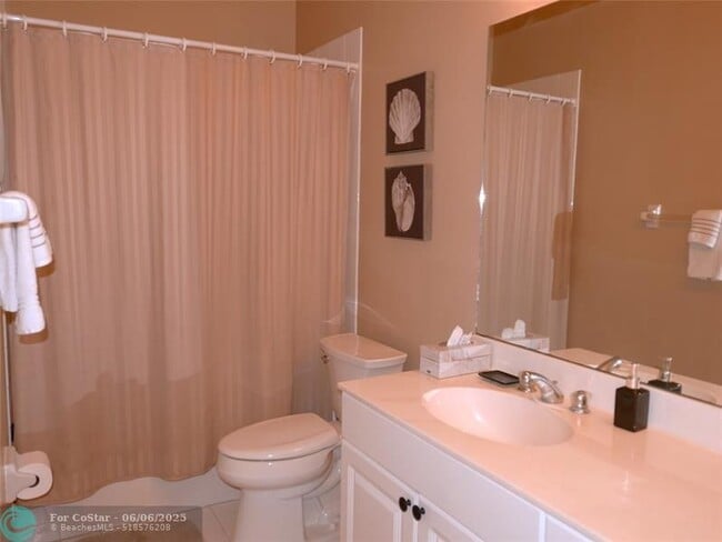 Building Photo - 7614 Colony Lake Dr