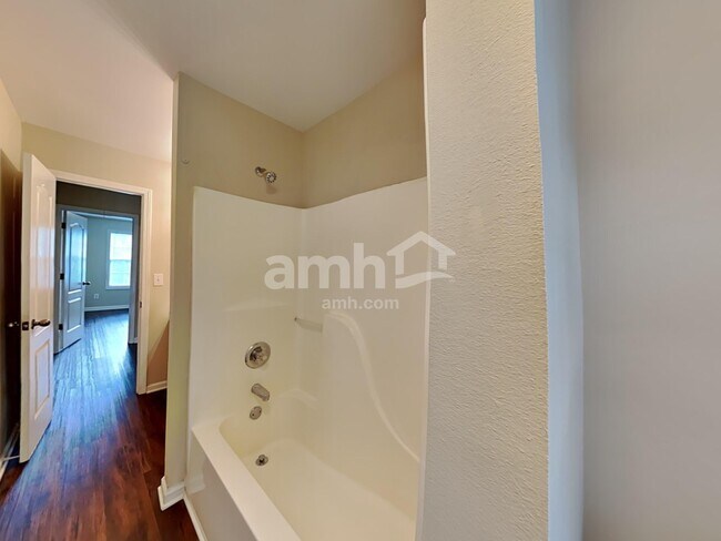 Building Photo - 6433 Grand Hickory Dr