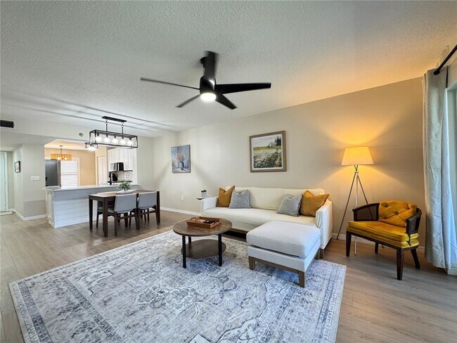 Building Photo - 4110 Ironwood Cir