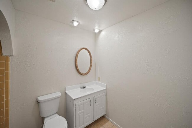 Building Photo - 15822 Danford Dr