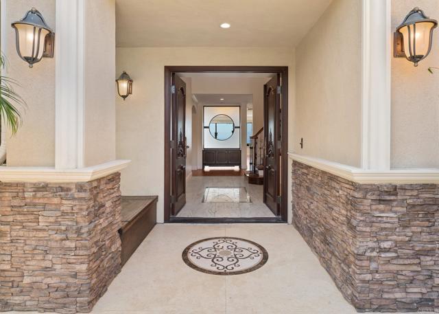 Building Photo - 6404 Avenida Wilfredo