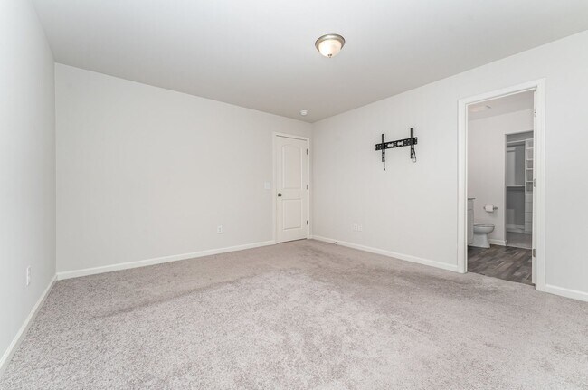 Building Photo - Recent Rent Reduction! Recent Rent Reduction - Charming Home for Rent in Thomasville – Peaceful L...