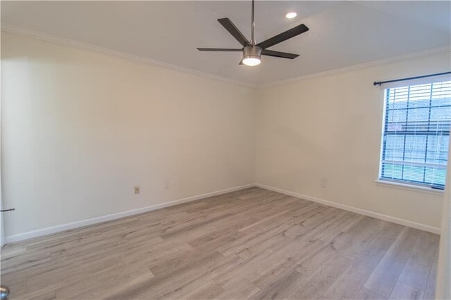 Building Photo - 1703 Watson Ave