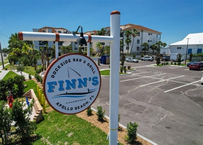 Building Photo - 219 Island Water Way