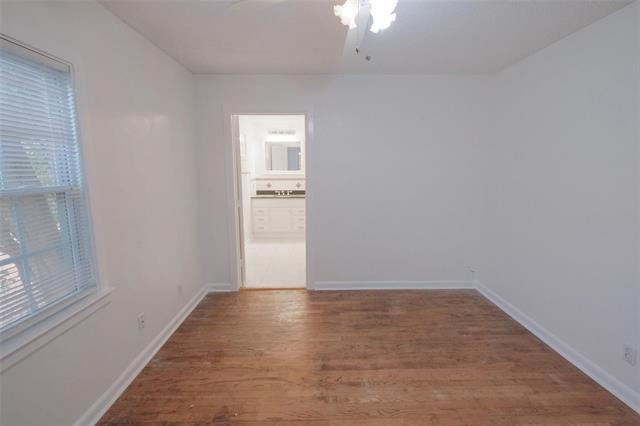 Building Photo - 3900 Dexter Ave