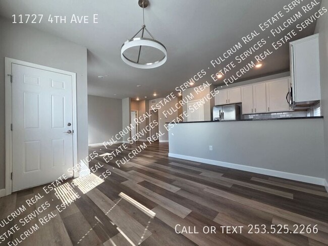 Building Photo - 11727 4th Ave E