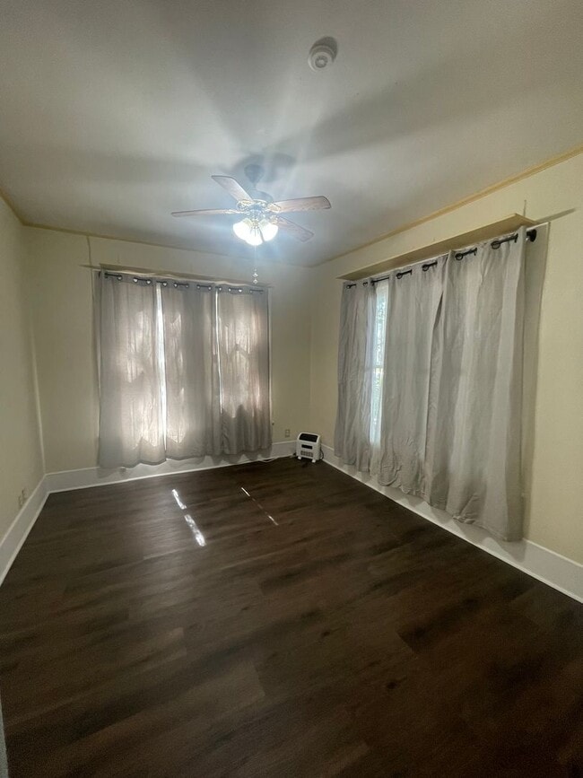 Building Photo - Charming 3-Bedroom Home with Office Near Downtown!