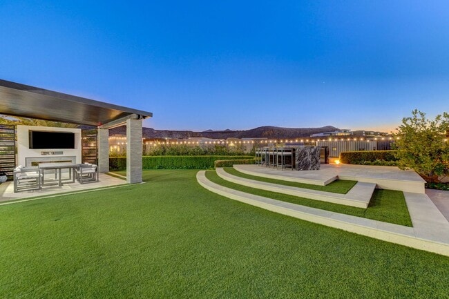 Building Photo - Distinctive Fully Furnished Estate in The Canyons!