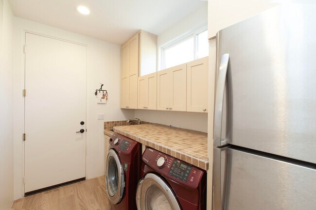 Building Photo - 48550 Capistrano Way