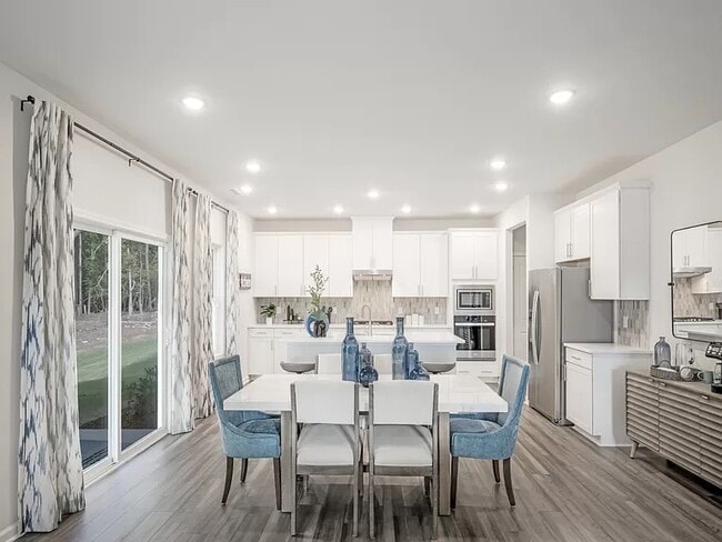 Building Photo - 1032 Umstead Grove Way