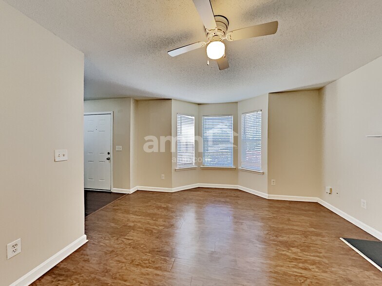 Building Photo - 4089 Dresden Ct NW