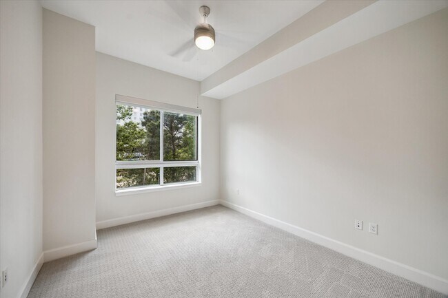 Building Photo - 2000 Hughes Landing Blvd