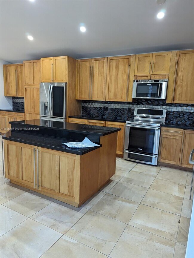 Building Photo - 11481 SW 145th Ave