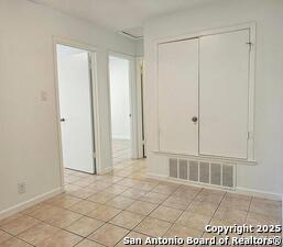 Building Photo - 6910 Country Elm