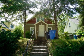 Building Photo - Single Family House Close to U of M Campus