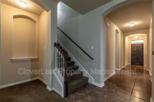 Building Photo - 5420 Nutmeg Tr